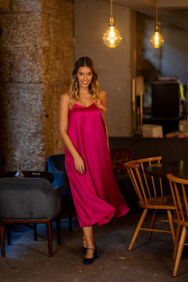 Vestido Midi Fluído