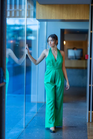 Alternative view of Macacão com Decote